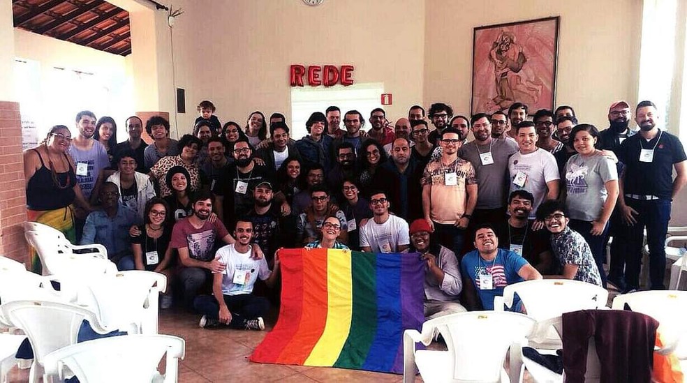 Grupo LGBTQIA+ da Igreja Católica lança livro 'Testemunhos da Diversidade', Distrito Federal