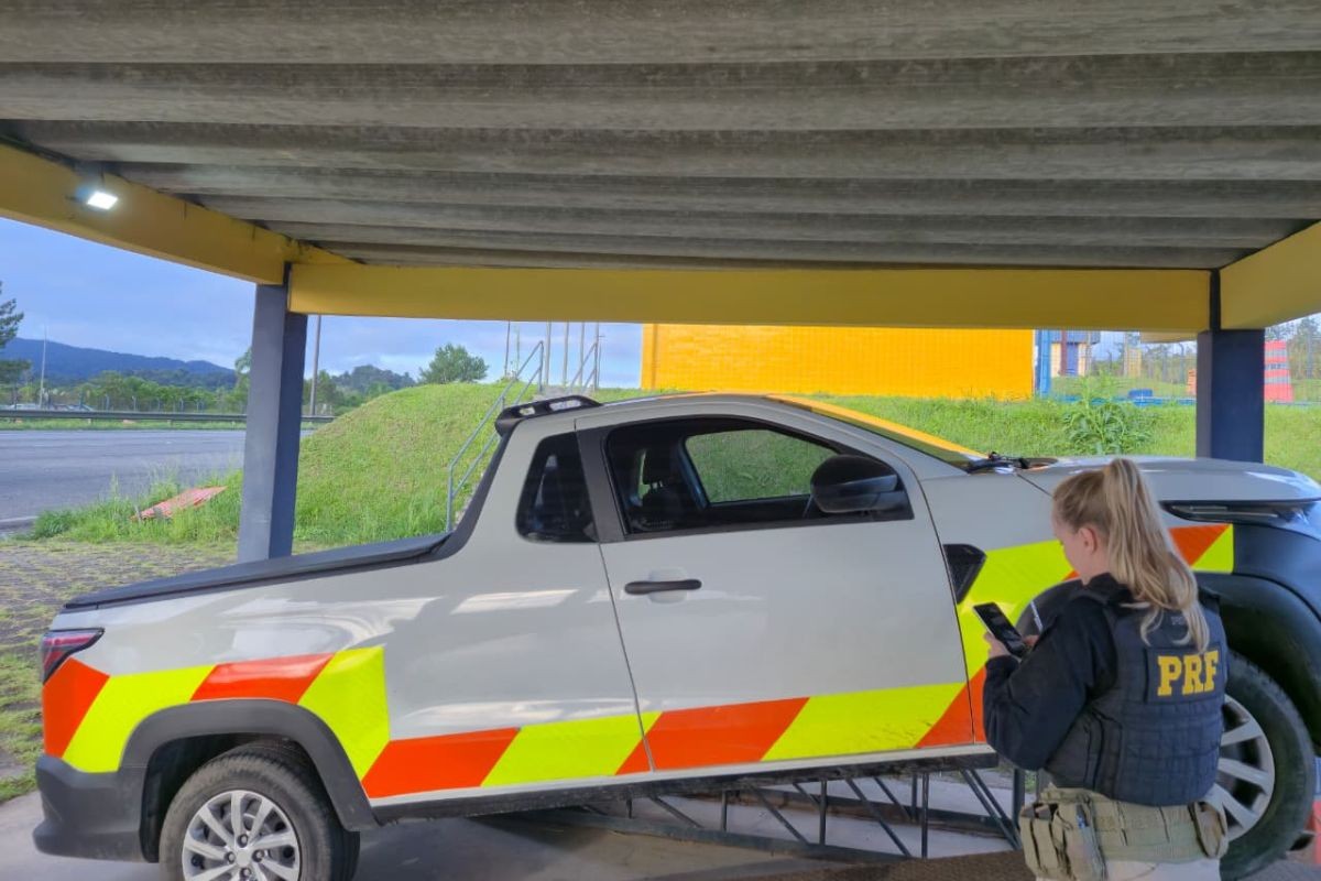 Caminhonete roubada em MG é encontrada no interior de SP quatro meses depois