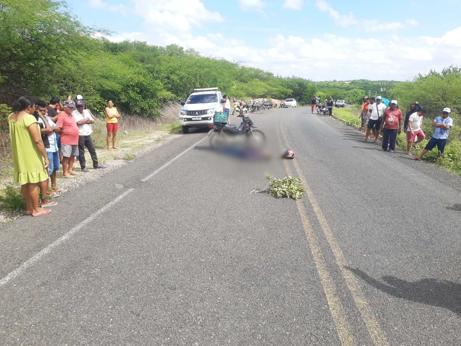 Homem morto a tiros é encontrado ao lado de motocicleta na zona rural de Campo Grande do Piauí 