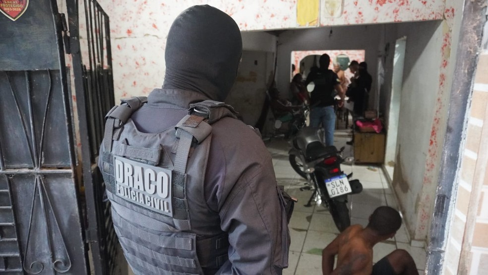 Polícia Civil do Piauí durante operação nesta quarta-feira (16) — Foto: Divulgação/PCPI