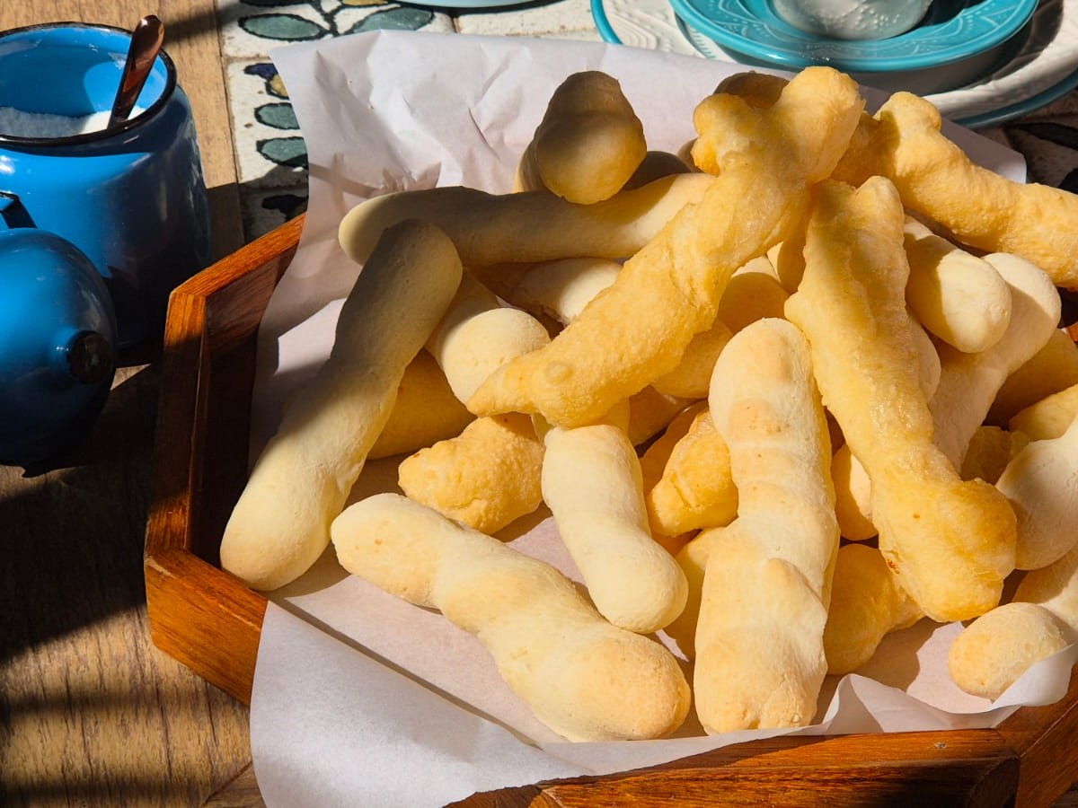 Sabor de Casa: aprenda como preparar biscoito de polvilho frito 
