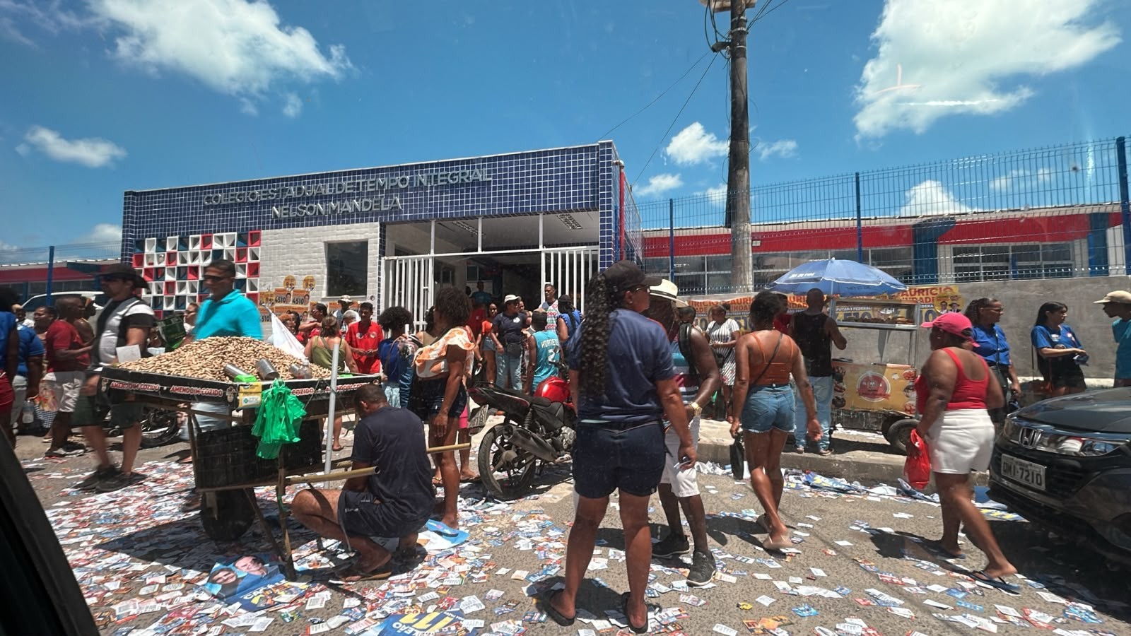FOTOS: confira imagens do primeiro turno das eleições na Bahia