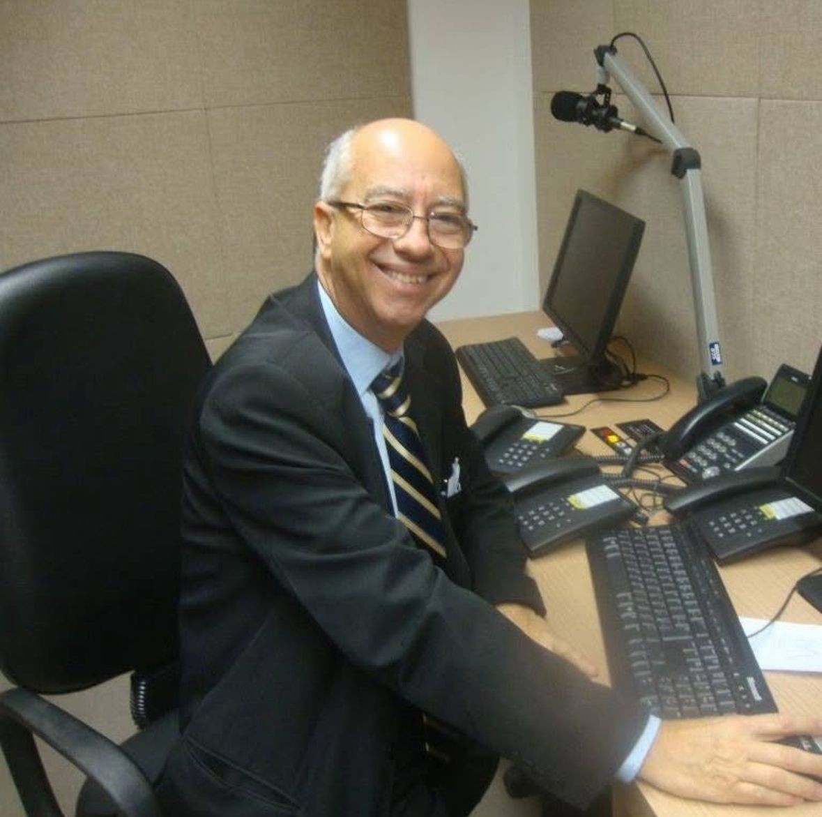 Gélcio Cunha, repórter do ‘Amarelinho da Globo’, morre aos 71 anos no Rio
