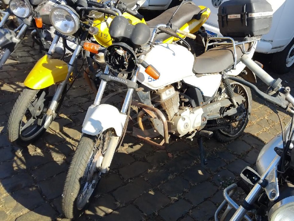 Motocicletas estão disponíveis para leilão.  — Foto: Prefeitura de Uberlândia