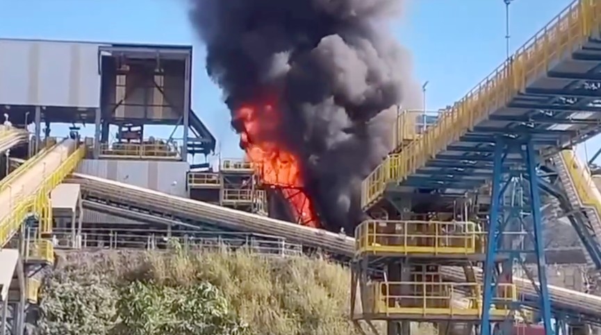 Incêndio destrói estruturas de mineradora no Pará; VÍDEO