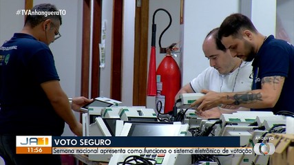 Justiça eleitoral promove ação para mostrar como funciona urna eletrônica