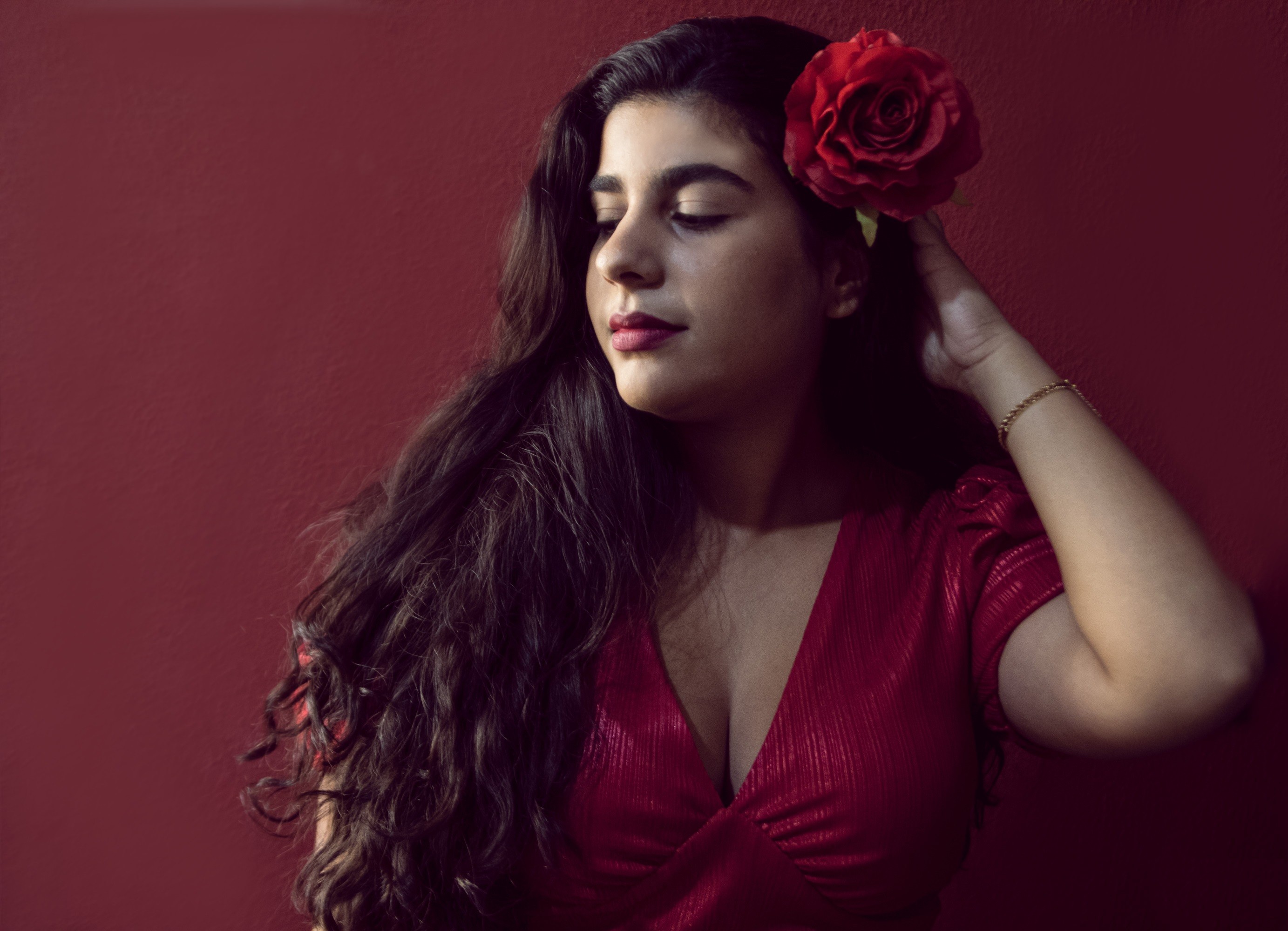 Em um tributo às vozes femininas da Música Popular Brasileira, Thaissa Queiroz apresenta show gratuito em Presidente Prudente