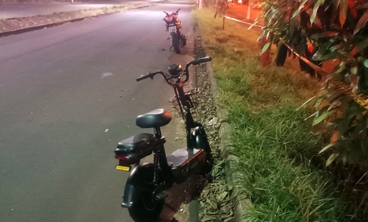 Mulher morre após ser atingida por motociclista sem habilitação no interior de SP; VÍDEO