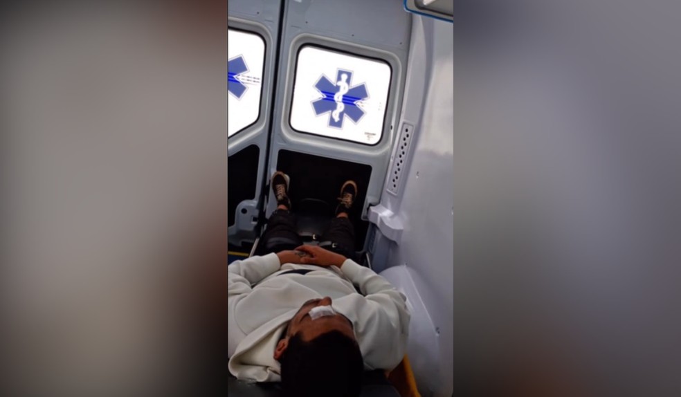 Bruno foi espancado após sair de uma boate, neste domingo (13), em Bauru — Foto: Redes Sociais/Reprodução