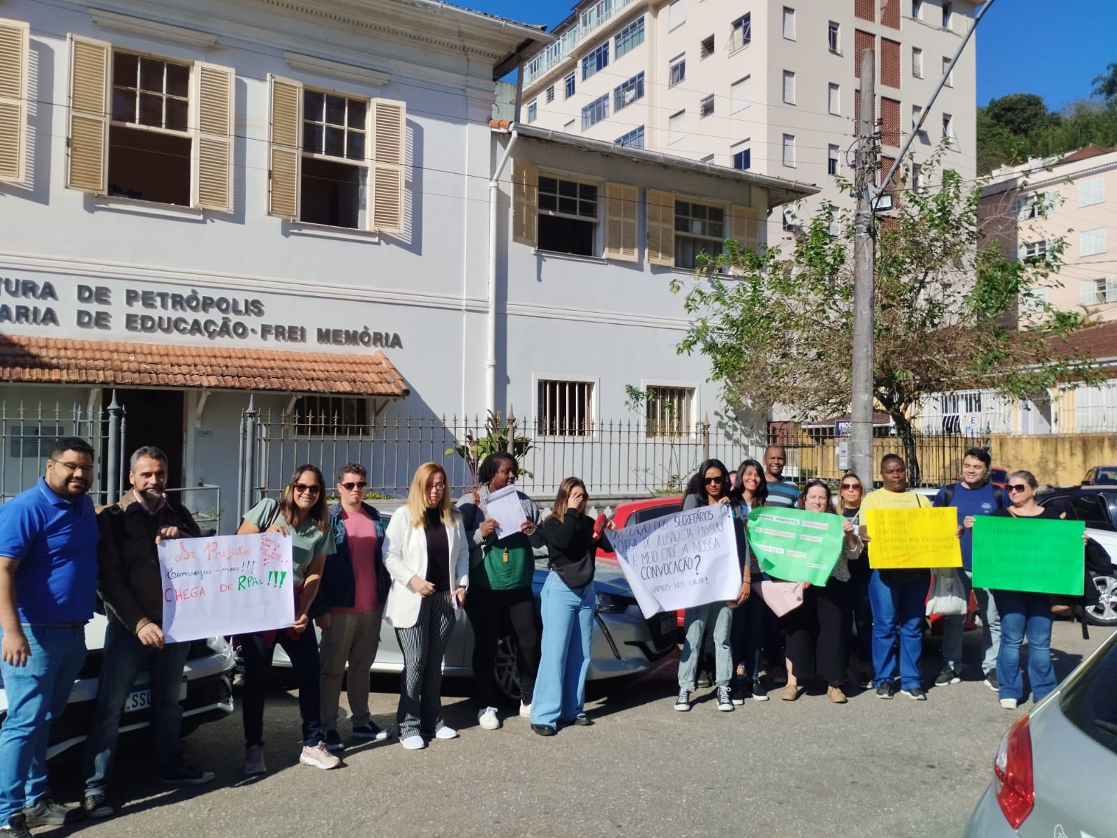 Validade de concurso da educação é prorrogada em Petrópolis