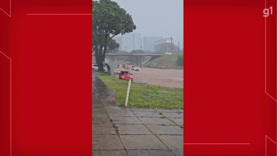 Chuva no DF: Veja vídeos da tempestade que atingiu desde a Esplanada dos Ministérios até Sobradinho - Programa: G1 DF 
