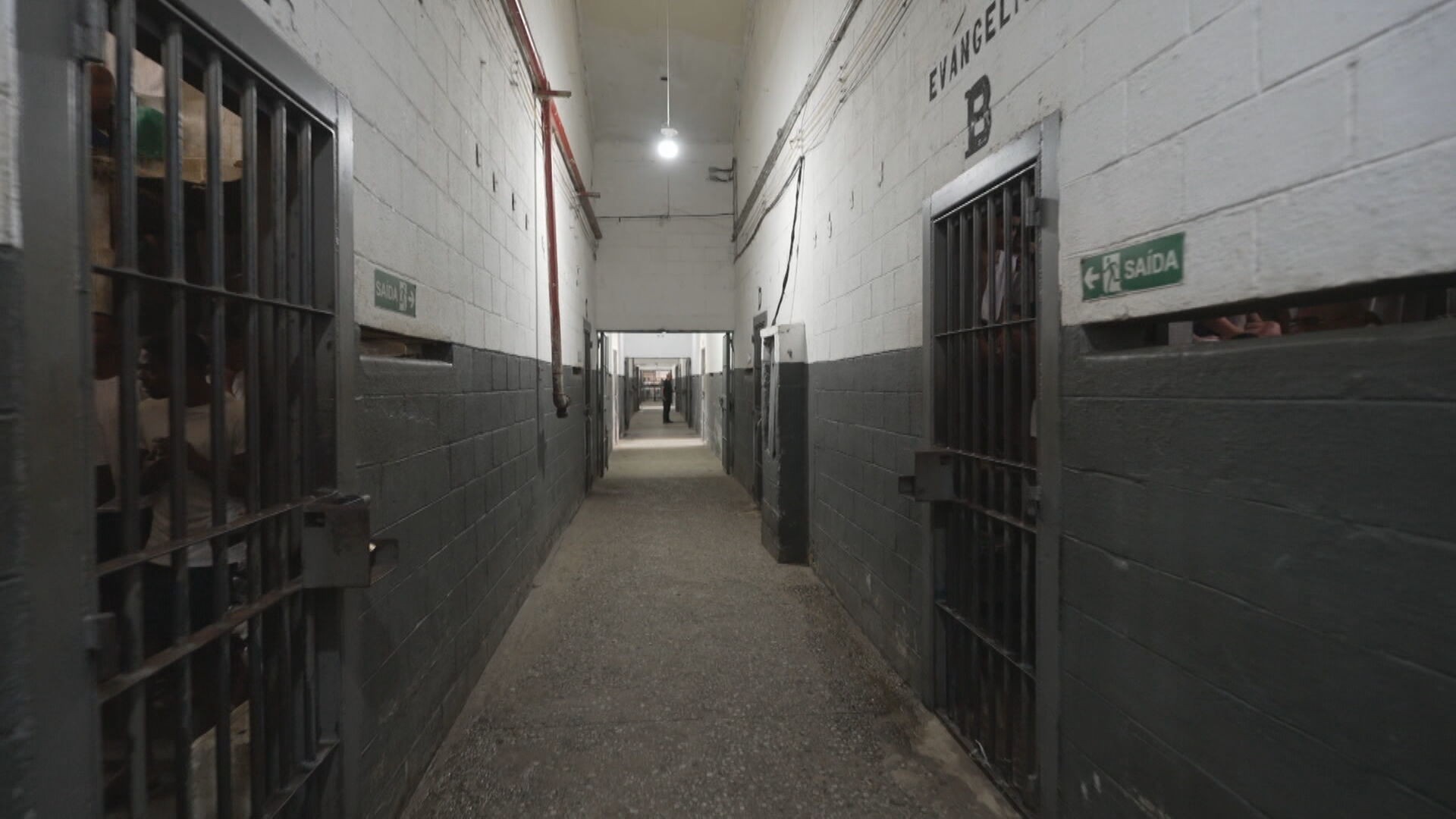 Mais de 250 presos não voltaram para o presídio após saidinha de Natal, diz Seap
