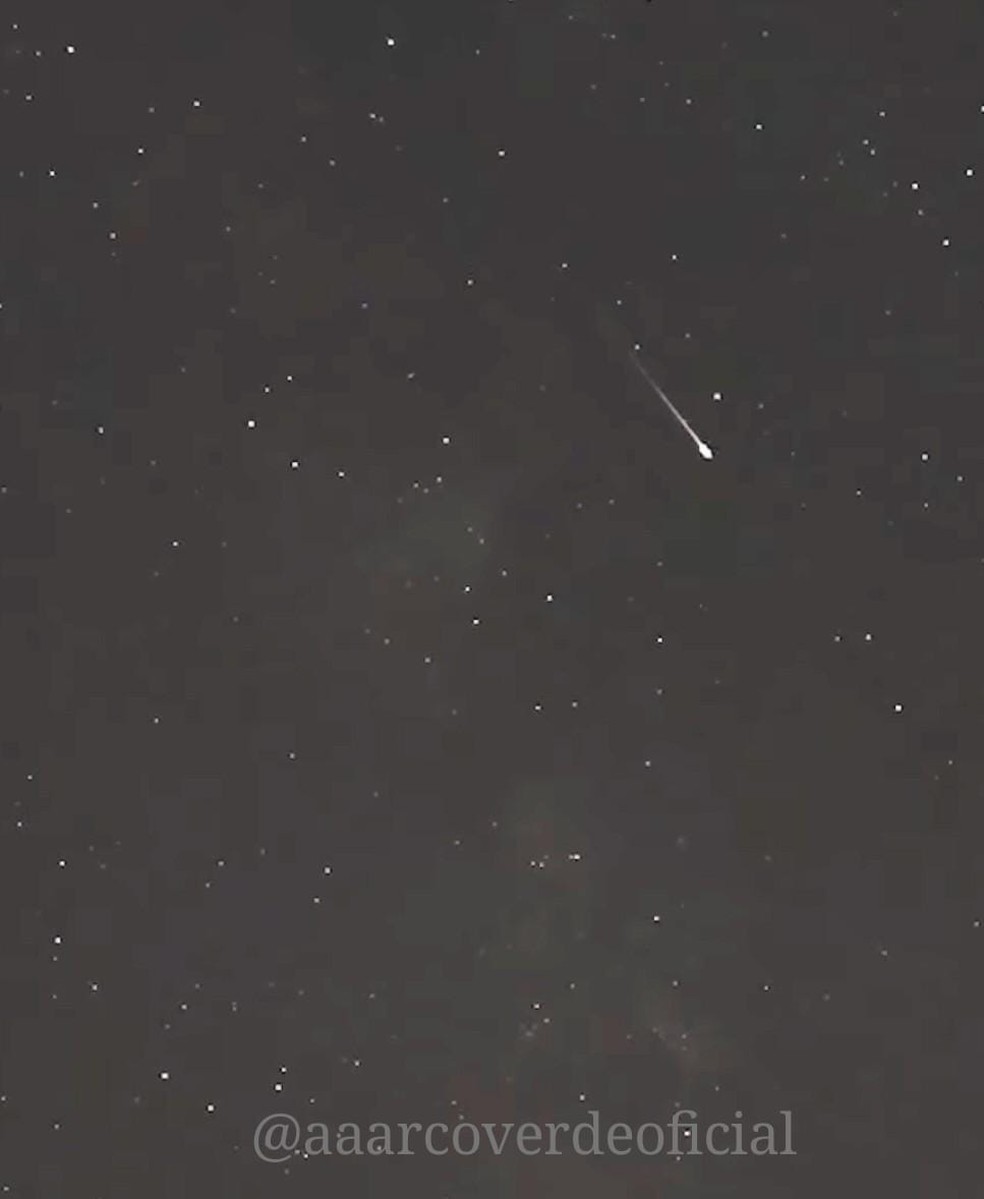 Chuva de meteoros é vista em Arcoverde — Foto: Marlon Tenório/Associação Astronômica de Arcoverde