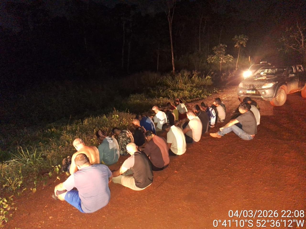 Ibama destrói veículo, maquinários e motores após denúncia de garimpo ilegal no Pará