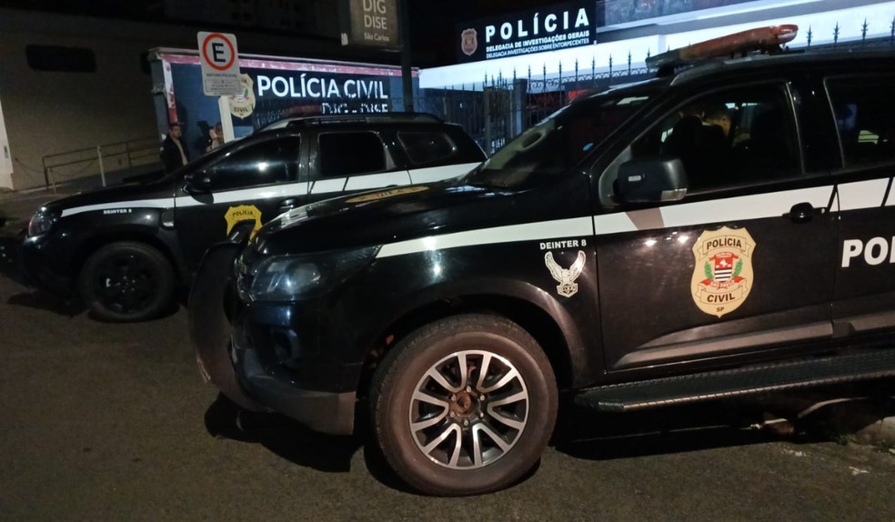 Investigação da Polícia Civil de Presidente Prudente (SP) leva à prisão de casal suspeito de vender drogas e medicamentos proibidos pela internet — Foto: Polícia Civil/Divulgação