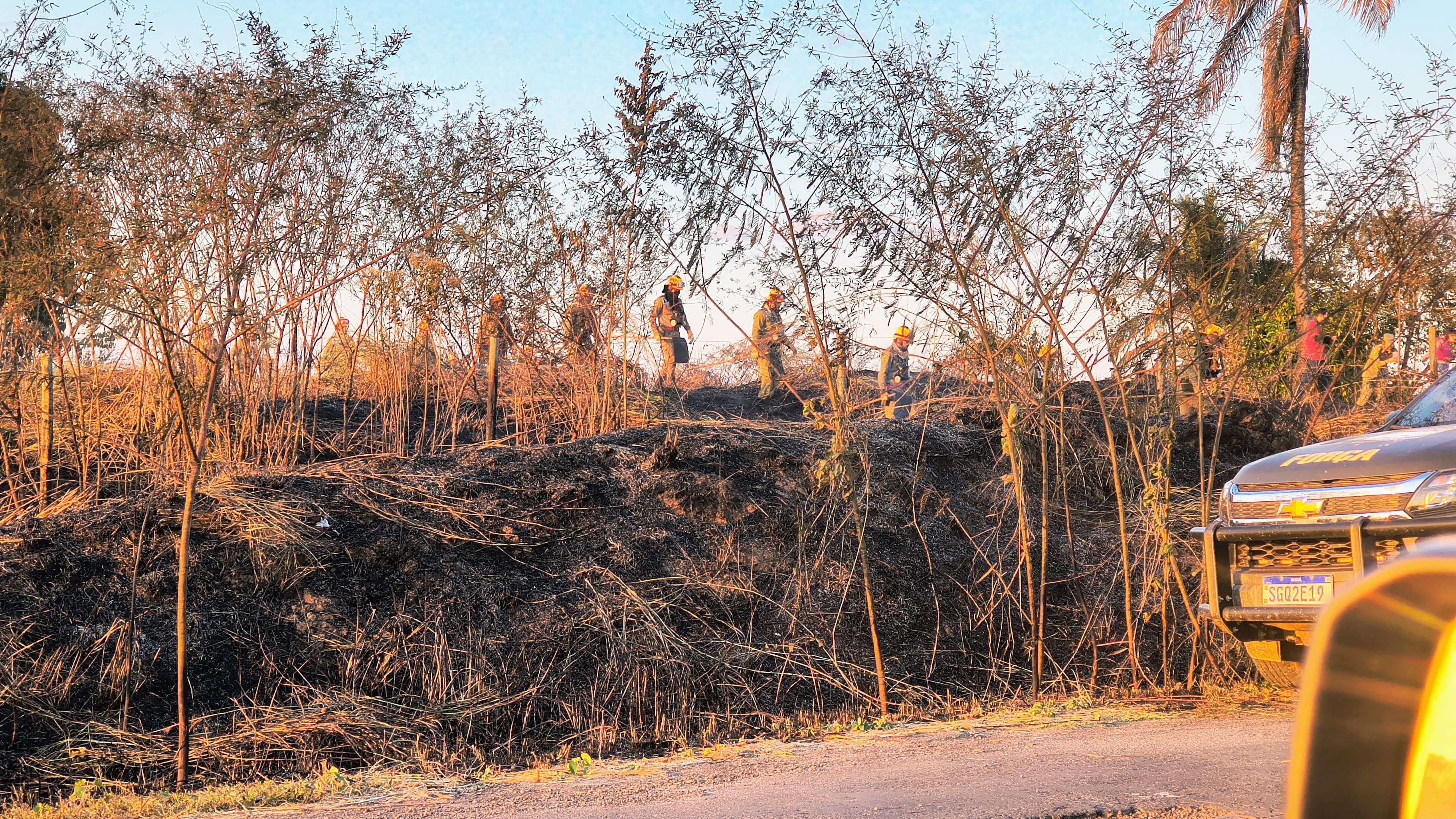 Incêndio de grandes proporções destrói mais de 20 hectares de vegetação em Rio Branco
