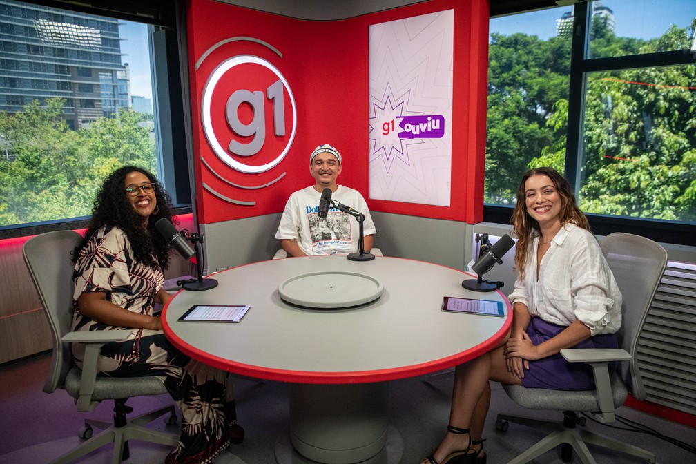 João Gomes é entrevistado pelas jornalistas Marina Lourenço e Carol Prado no programa g1 Ouviu, no estúdio do g1 em São Paulo — Foto: Fábio Tito/g1