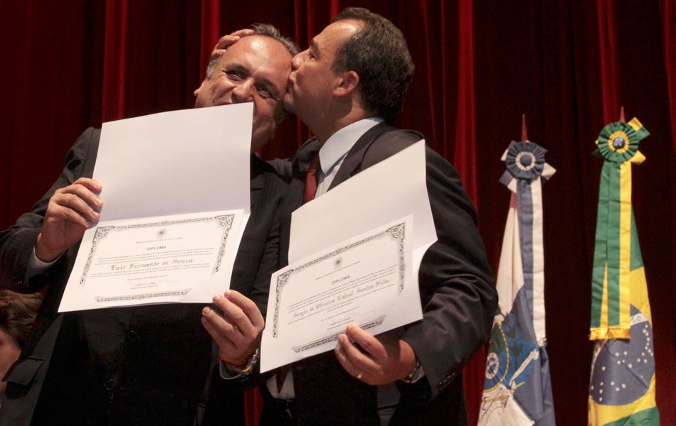 Cabral, Pezão e Hudson Braga são condenados a pagar R$ 4 bilhões por esquema de currupção 
