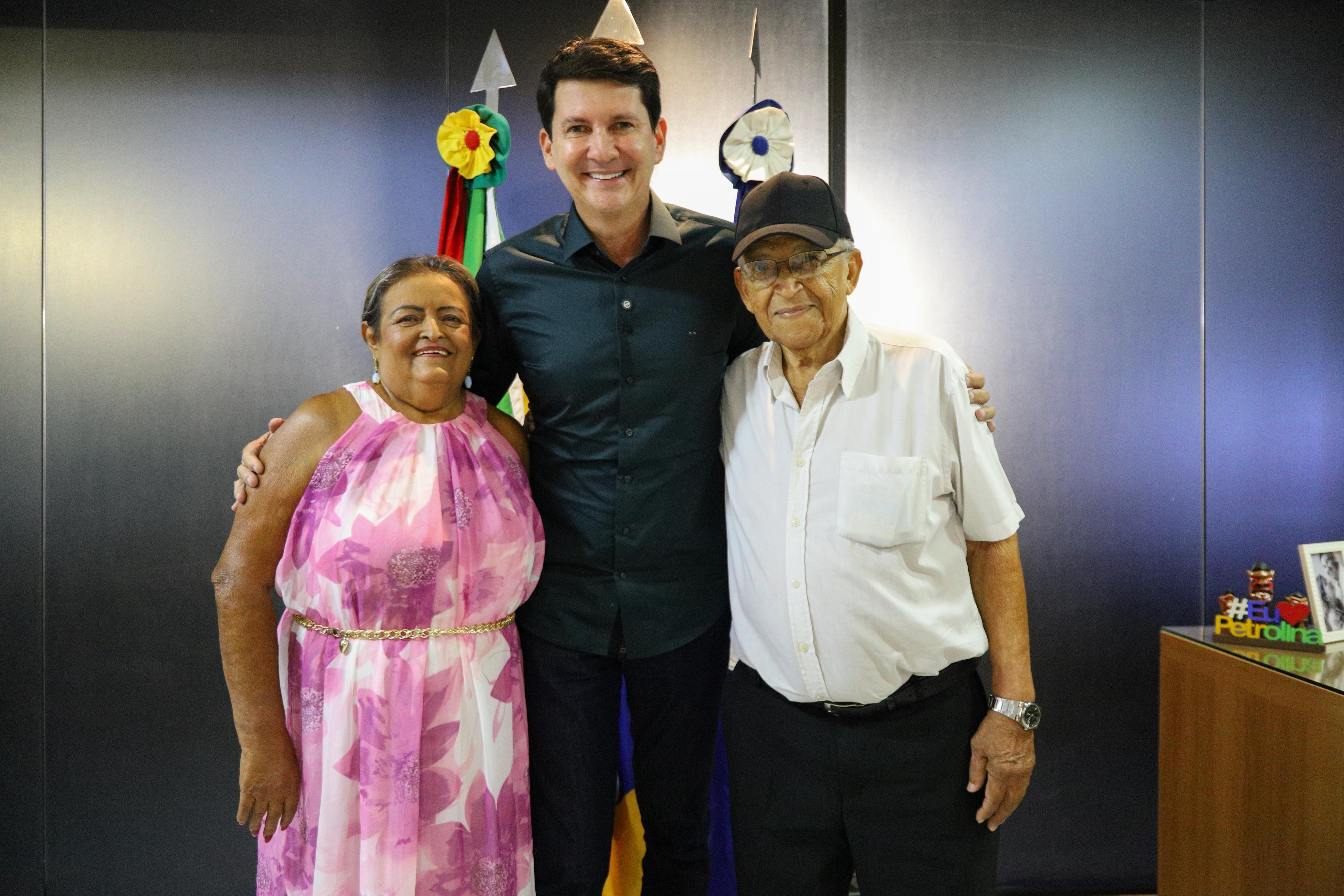 Titico e Dona Nancy são anunciados como Rei e Rainha do Carnaval 2026 de Petrolina