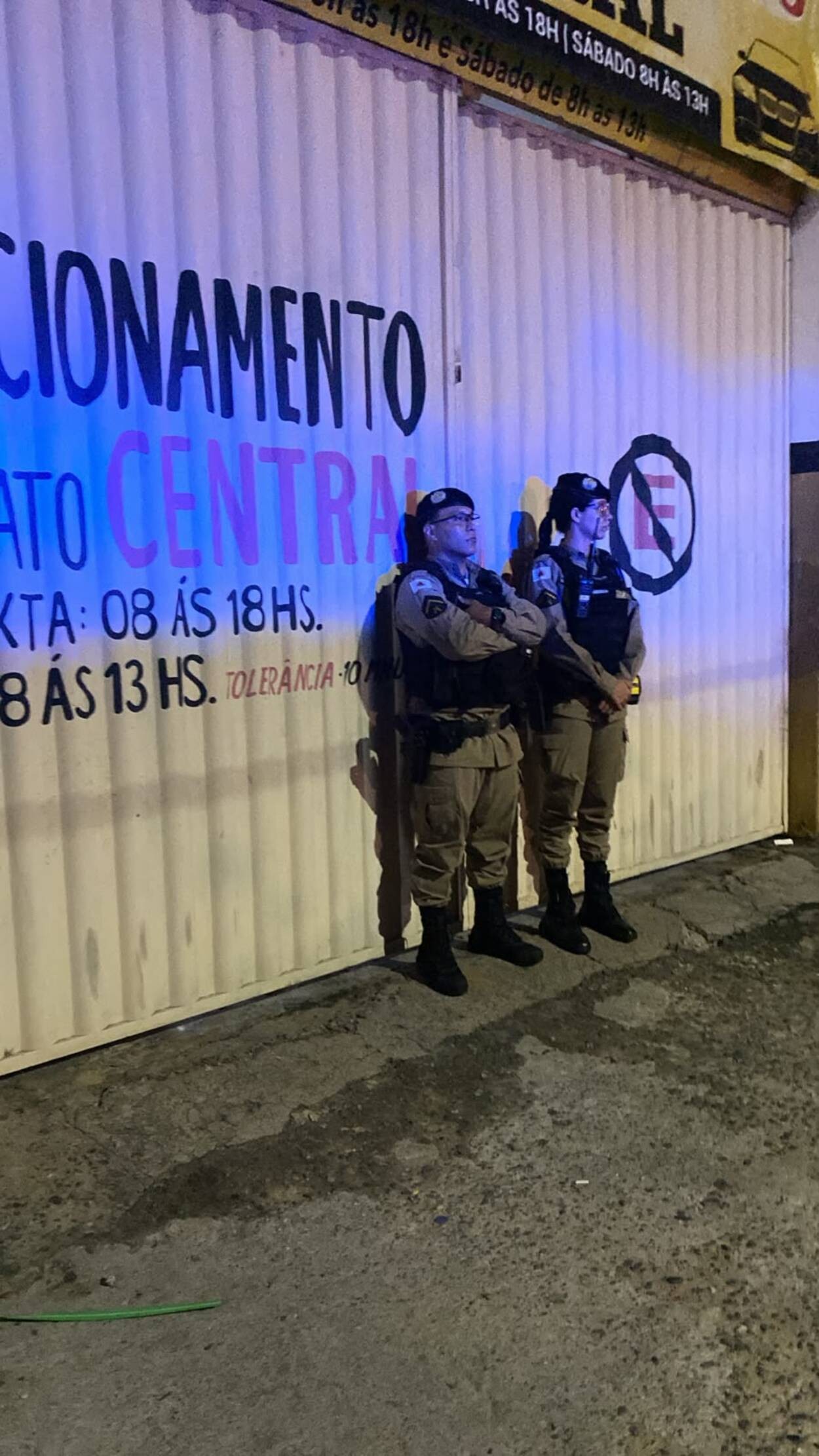 Mulher é morta tiros em estacionamento no Centro de Governador Valadares