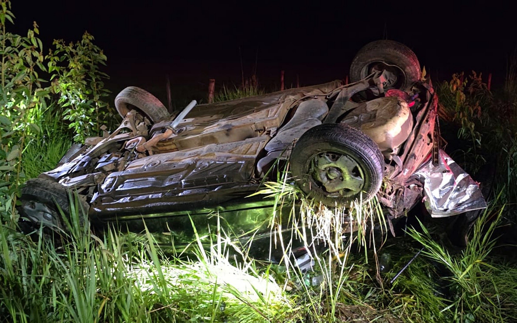 Capotamento deixa três mulheres feridas na AMG-184, entre Areado e Alterosa; veja outras ocorrências