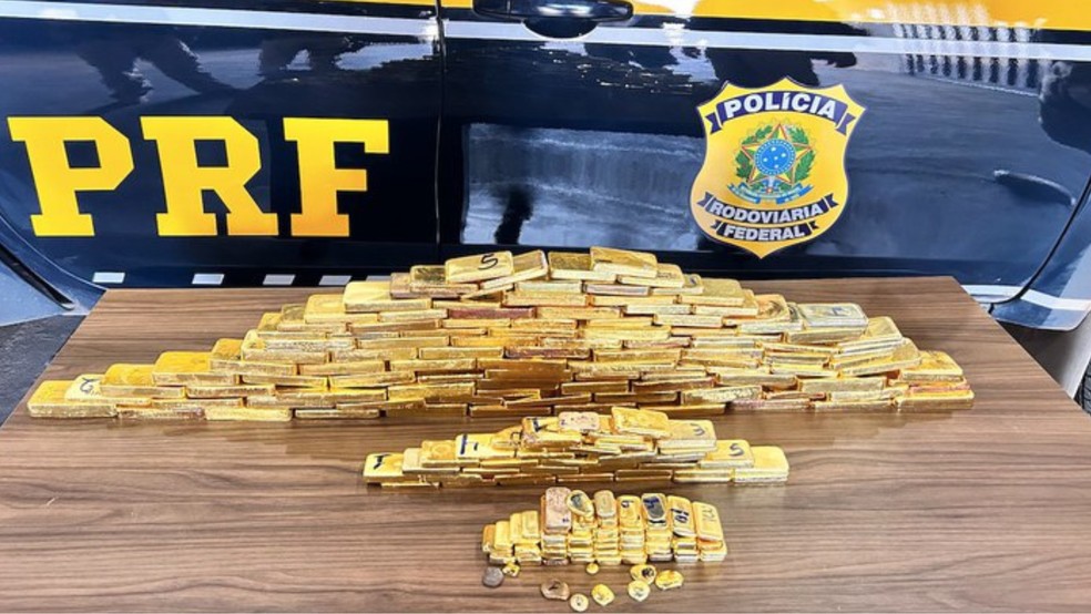 Apreensão de 103,35 kg de ouro, na BR-401, em Boa Vista, Roraima, em agosto de 2025. — Foto: Reprodução/ Polícia Rodoviária Federal (PRF)