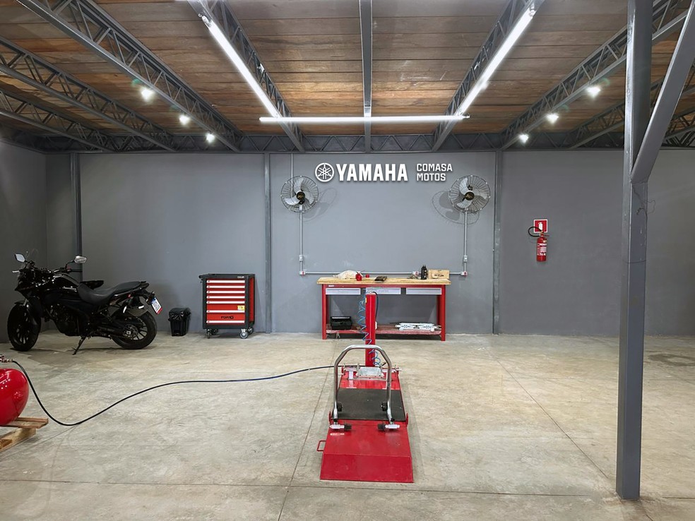 2 de 3
Showroom da Comasa Motos exibe toda a linha Yamaha 0km, garantindo op&ccedil;&otilde;es para diferentes perfis, desde quem busca mobilidade urbana no dia a dia at&eacute; modelos voltados ao trabalho ou lazer &mdash; Foto: Grupo Comauto/Divulga&ccedil;&atilde;o