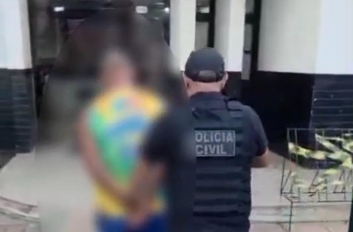 Homem é preso em Macapá suspeito de esconder carros roubados para grupo criminoso