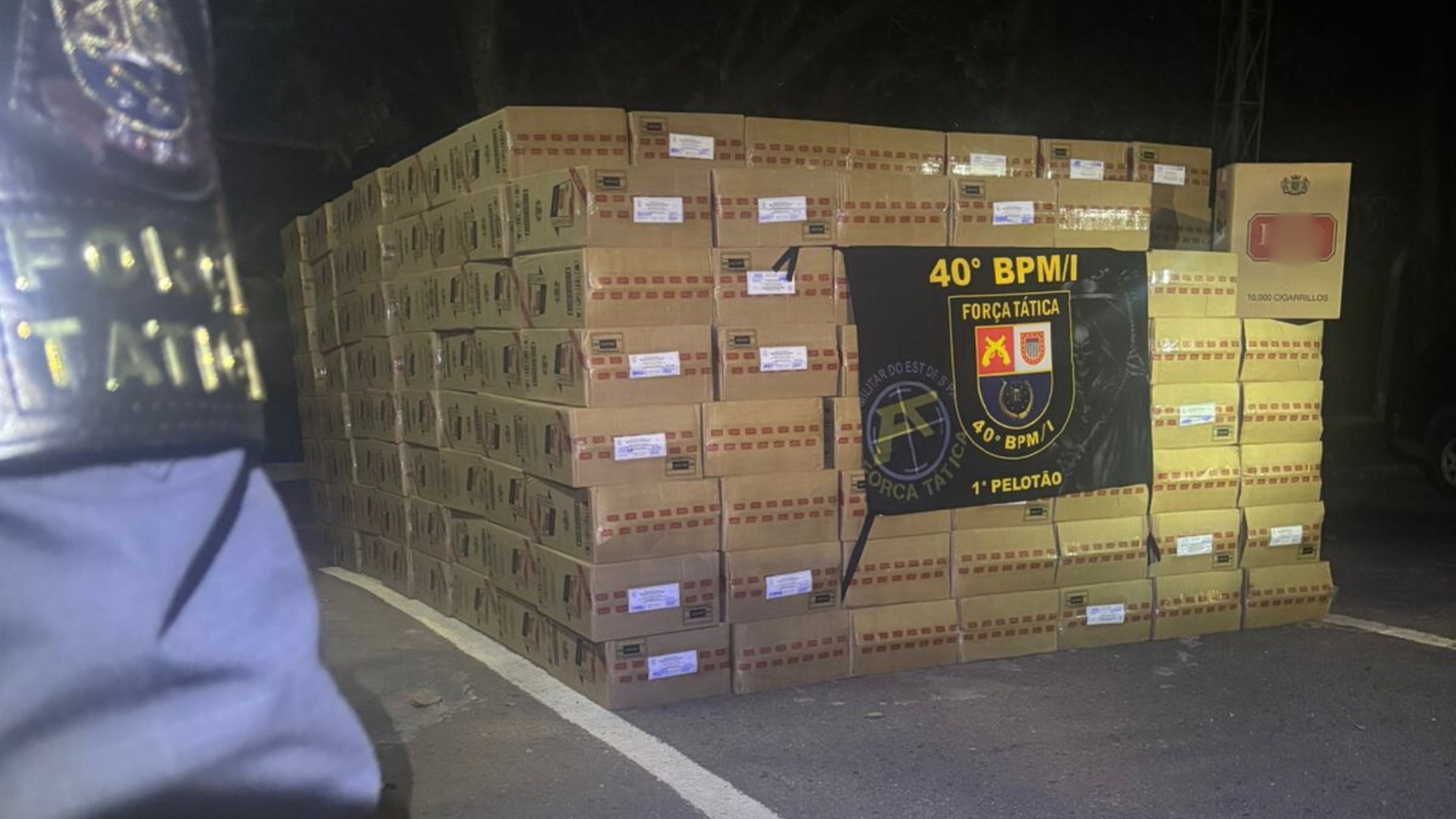 Carga de cigarro avaliada em R$ 2 milhões é apreendida em Salto de Pirapora