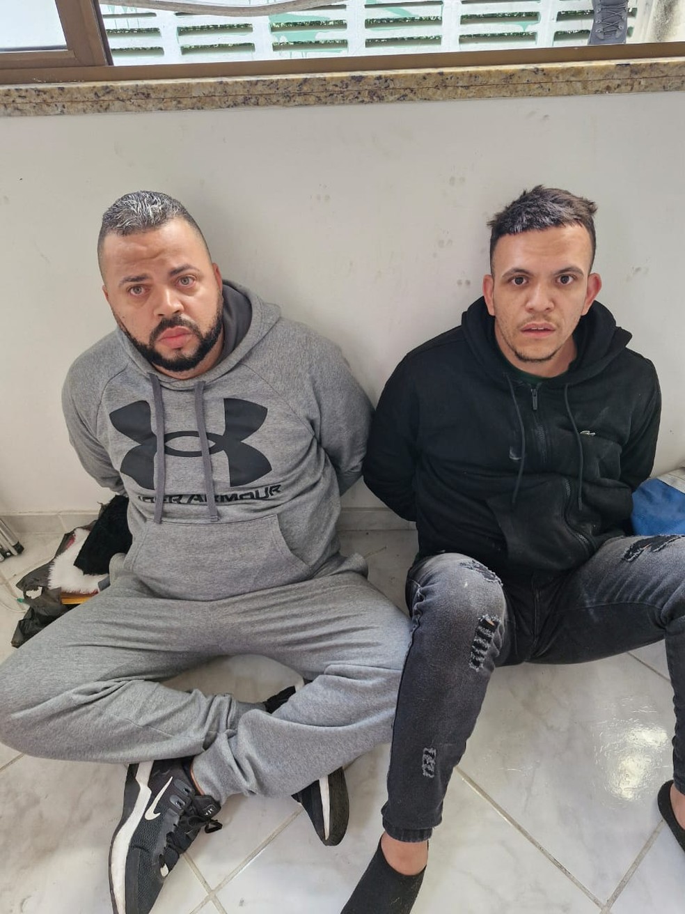 Luiz Gustavo e Bruno foram presos por policiais do Batalhão da Ilha do Governador — Foto: Reprodução/Arquivo Pessoal