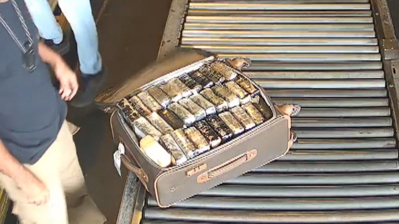 Funcionários do aeroporto de Guarulhos participam de esquema que facilita entrada e saída de drogas