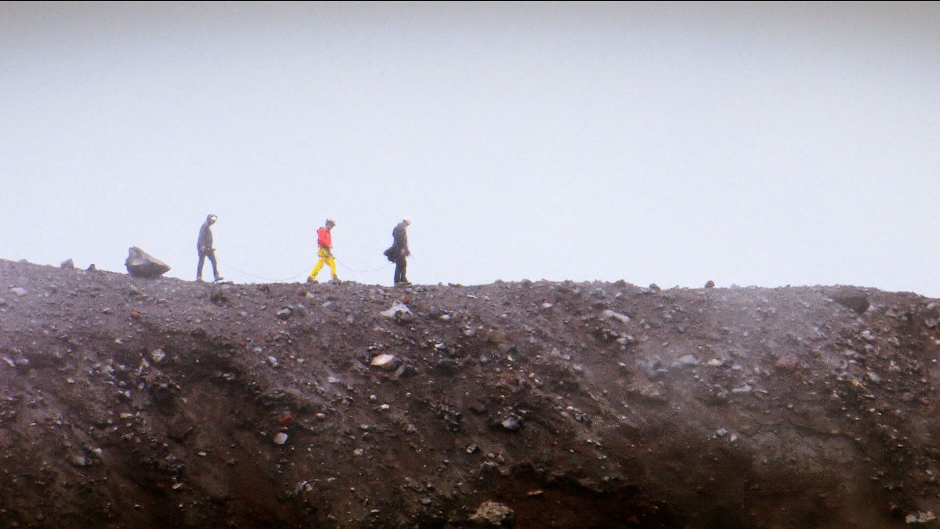 Turista malaio cai e fica ferido em novo acidente no monte Rinjani, dias após a morte de Juliana Marins