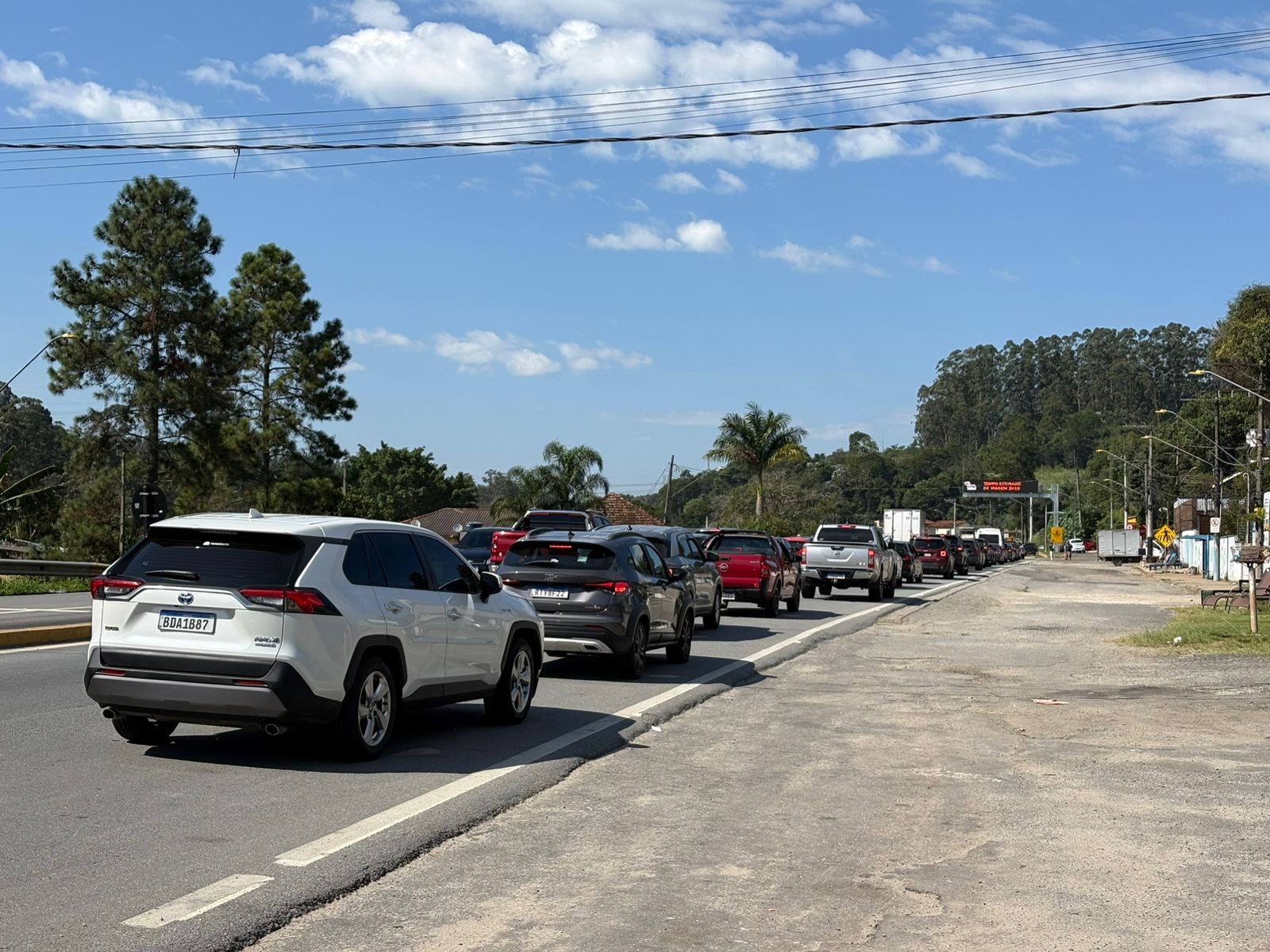Mais de 170 mil veículos devem passar pela Mogi-Bertioga no feriado da Independência do Brasil