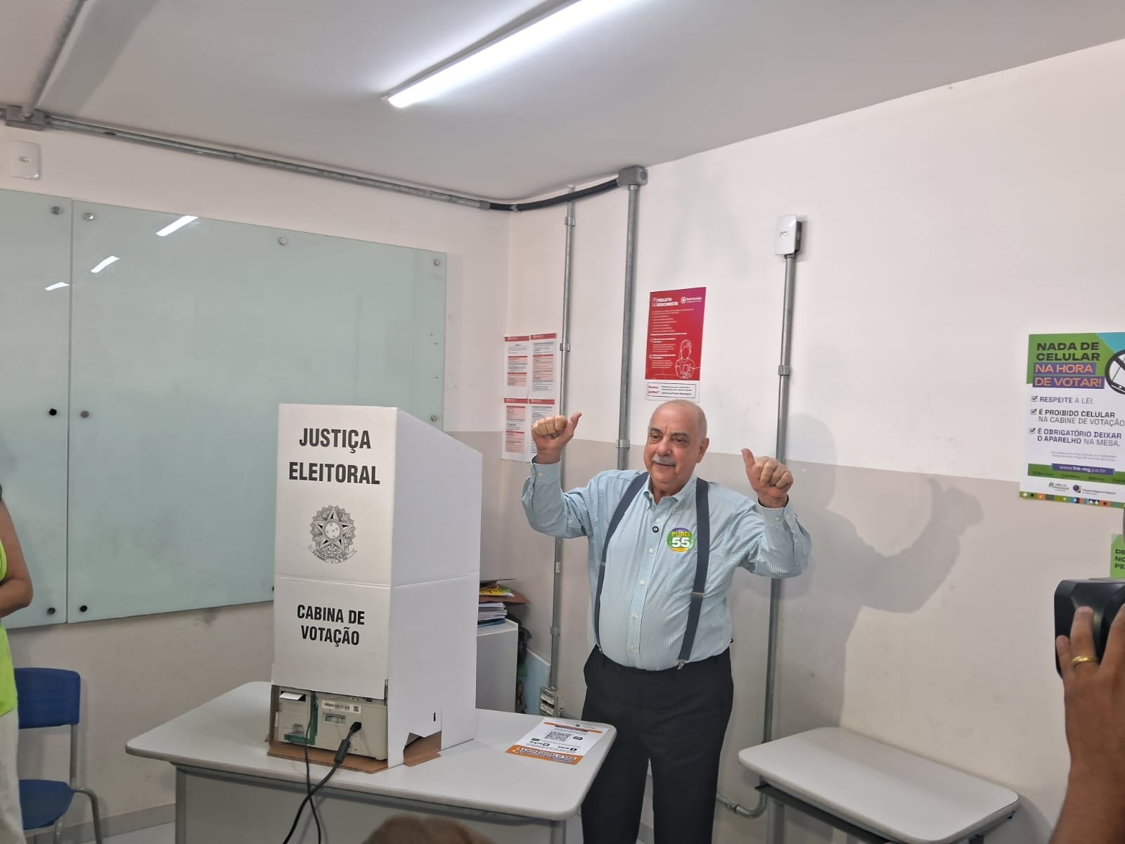 Fuad Noman (PSD), candidato à reeleição, vota em Belo Horizonte