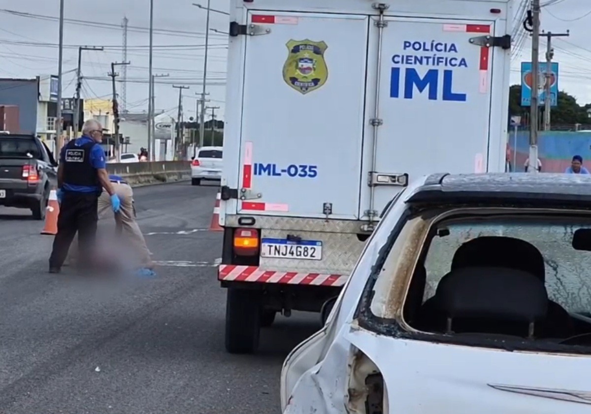 Motoboy morre após colidir contra carro estacionado na AL-110, em Arapiraca