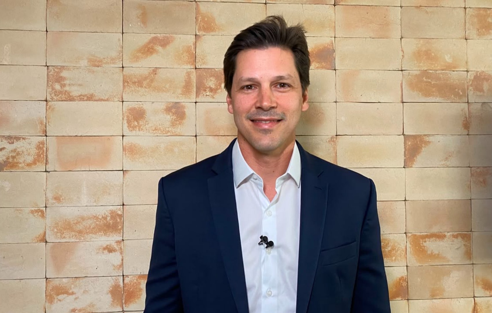 Qual é o número de Daniel Vilela (MDB) para o governo de Goiás?