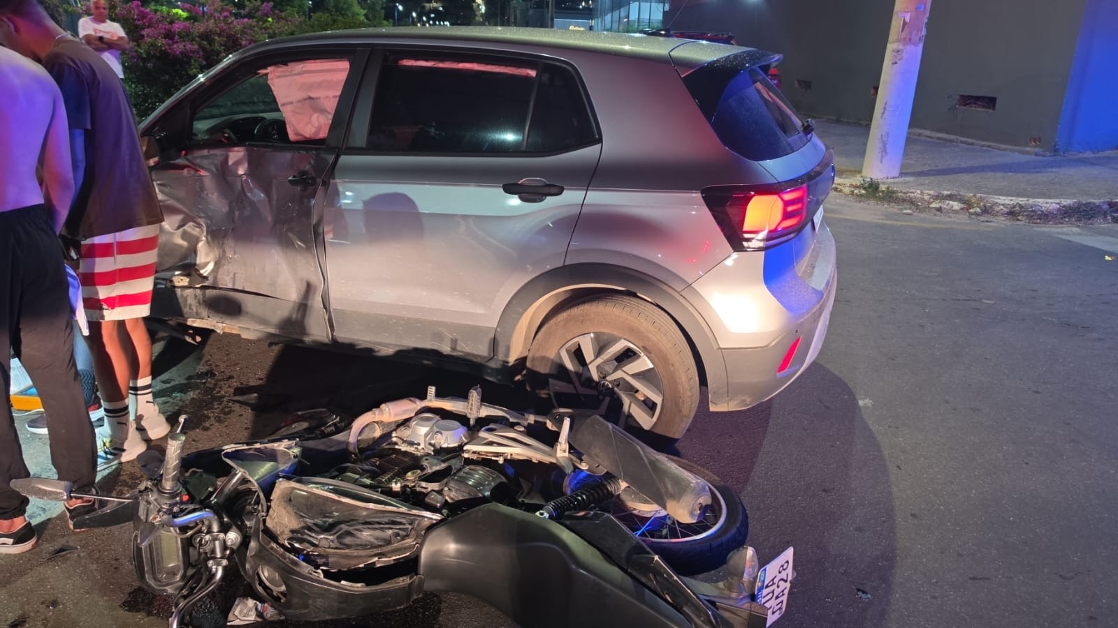 Motociclista morre após batida com carro em MG