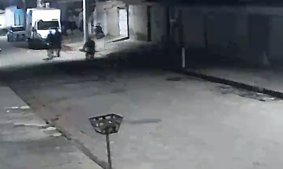VÍDEO: homem é esfaqueado em assalto enquanto voltava do trabalho na Bahia