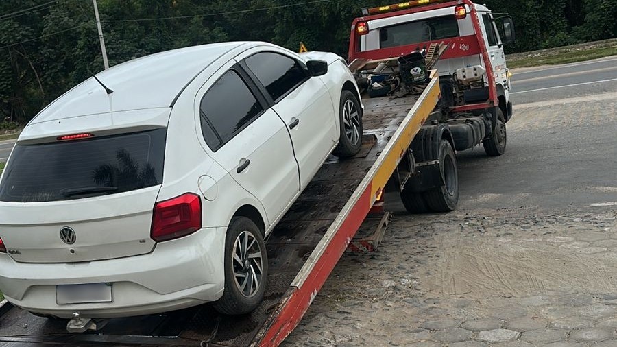 Falso motorista de aplicativo cobra R$ 500 em corrida de R$ 30 e é preso em Governador Valadares