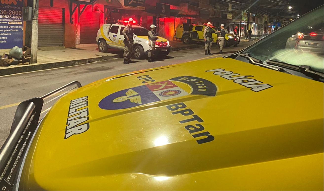 Motociclista embriagado provoca acidente e deixa dois feridos em Maceió