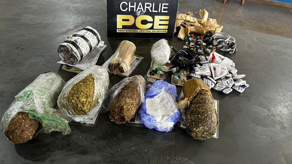 A descoberta das drogas ocorreu após as mulheres passarem pelo escâner corporal — Foto: Secretaria Estadual de Segurança Pública (Sesp-MT)