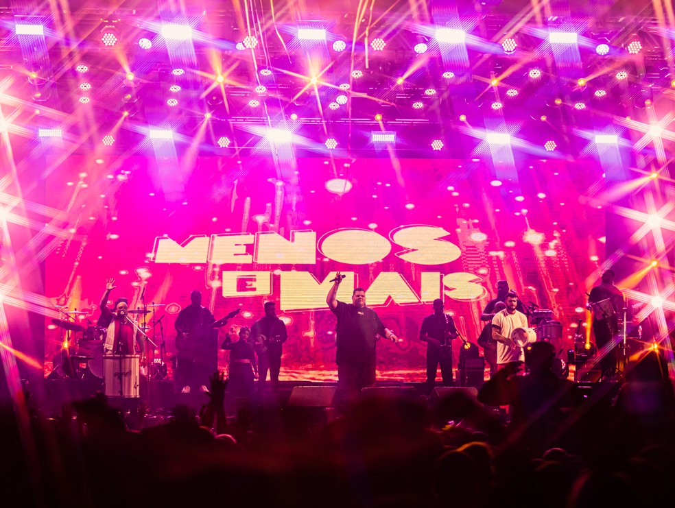 Menos é mais fala sobre atual fase do grupo e apresentação na Festa Junina de Votorantim Viva+ — Foto: Danylo Marttins/Divulgação