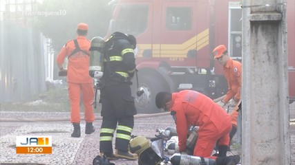 Prédio pega fogo em Palmas; incêndio foi controlado