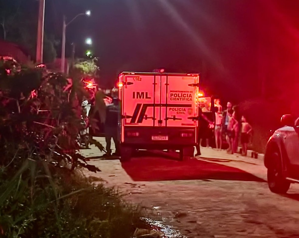 Homem de 47 anos é morto a facadas dentro de casa na Zona Sul de Teresina — Foto: Reprodução