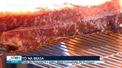 Competição na Praia da Graciosa reúne chefs especialistas em churrasco; confira