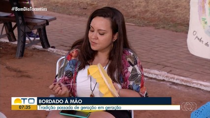 Bordado à mão; tradição passada de geração em geração