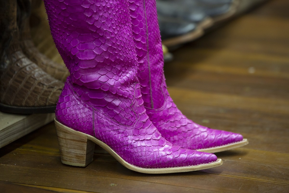 'Barbie boiadeira': conjunto com couro de python inspirado no filme ...