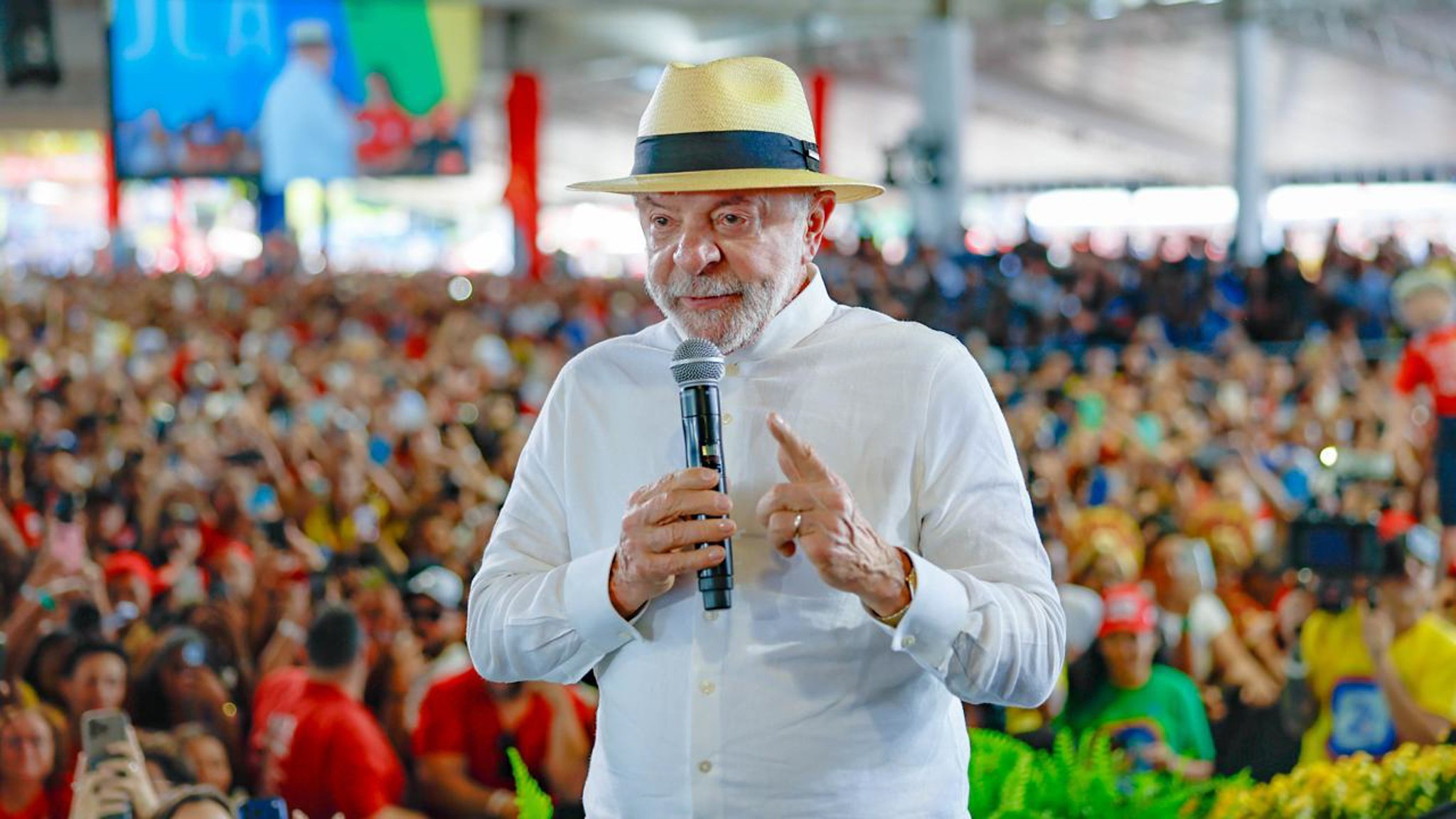 Quaest: 46% aprovam e 48% desaprovam governo Lula
