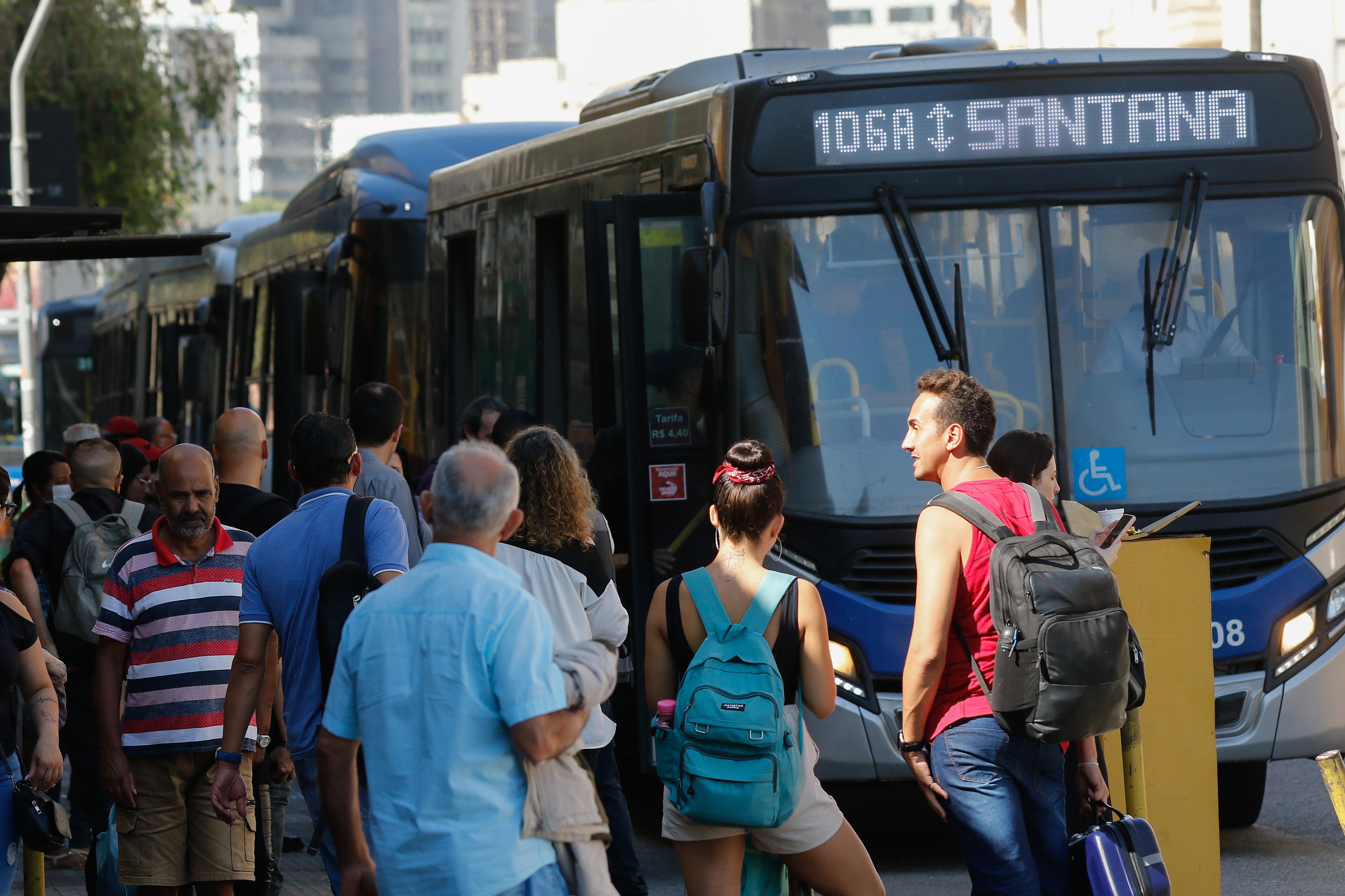 Prefeitura de SP amplia prazo e libera até 2025 a circulação de ônibus com mais de 10 anos