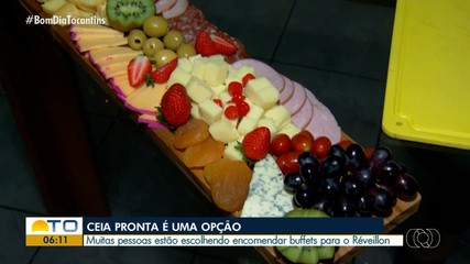 Muitas pessoas escolheram encomendar buffets para a virada